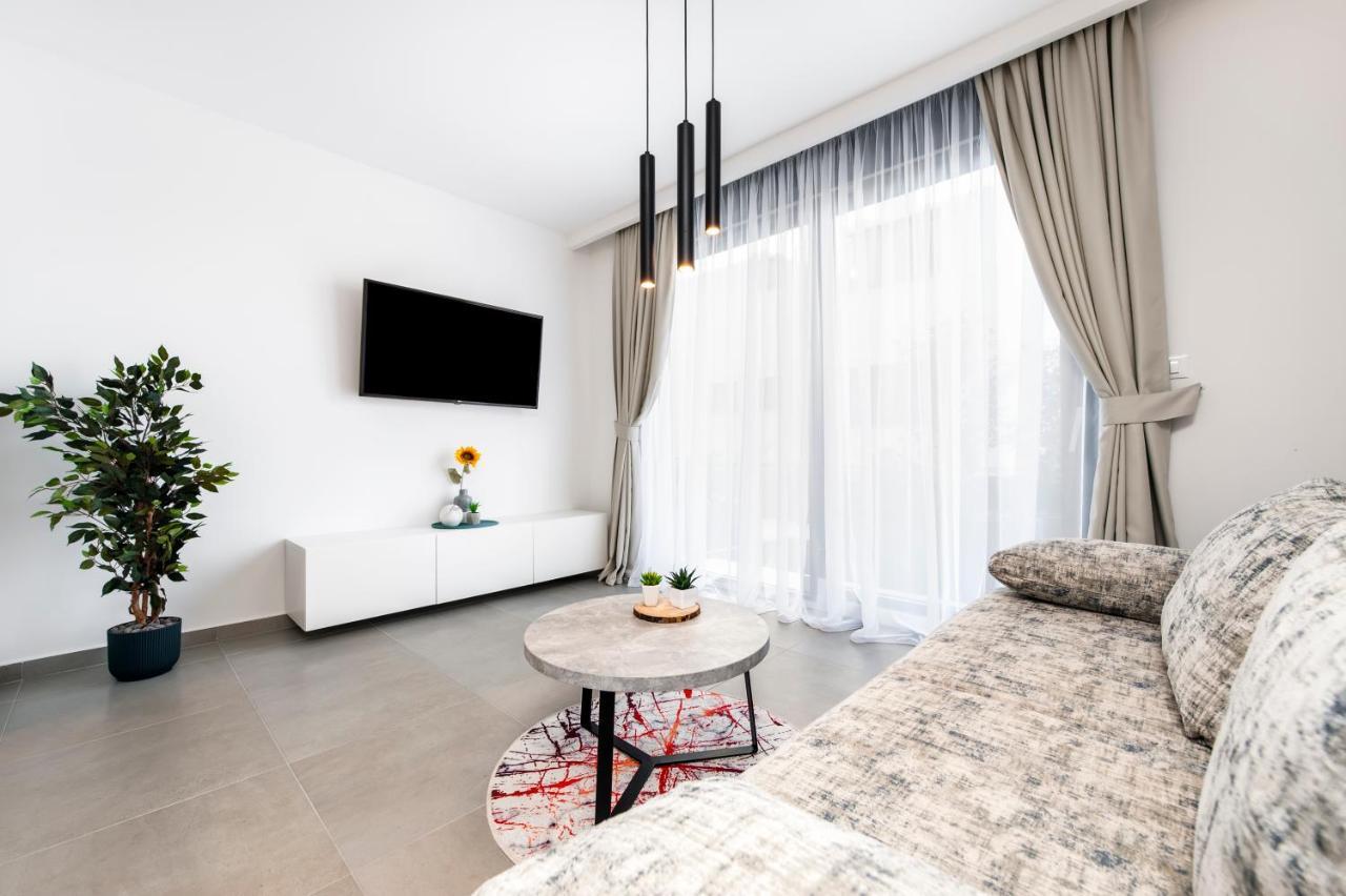 Luxury Levante Tramontana 2
